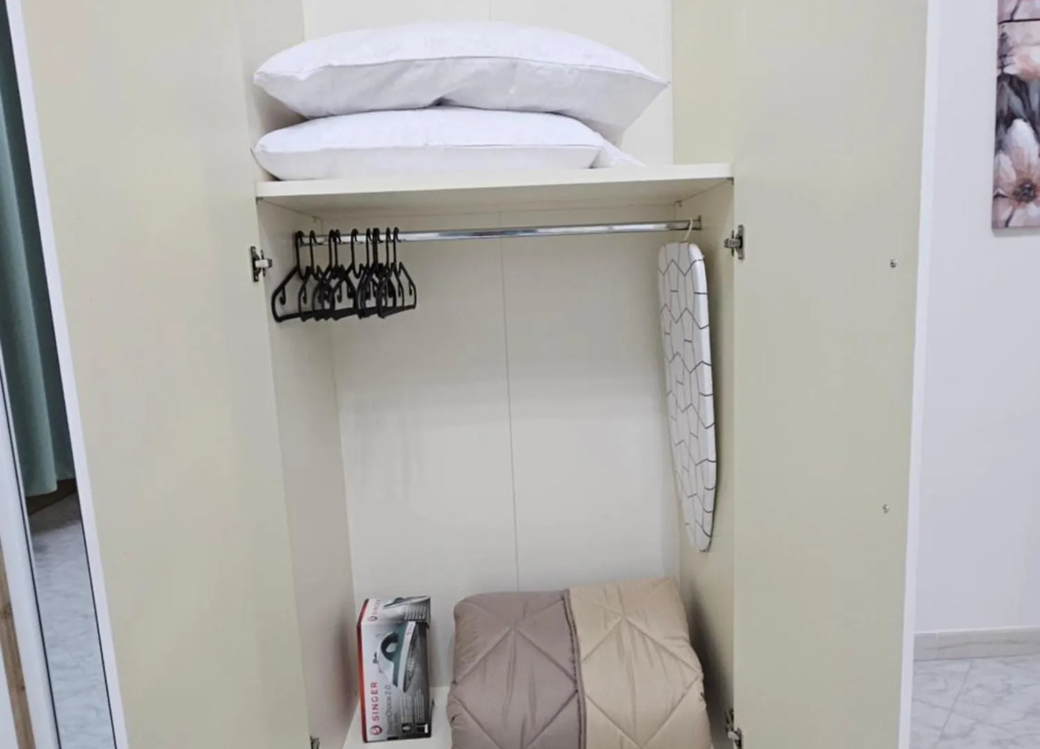 Apartment Free Parking - La Fenice House Naples