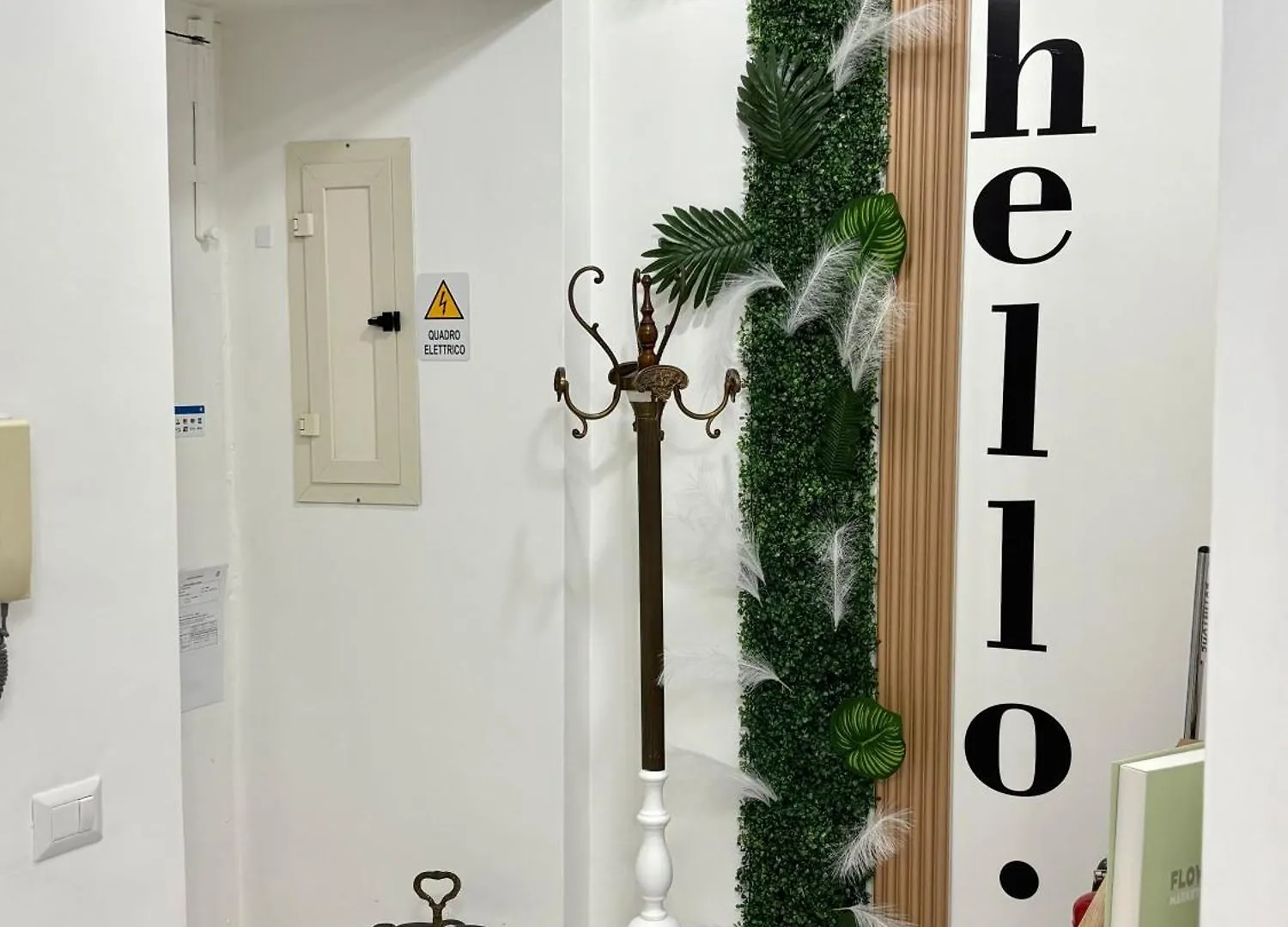 Free Parking - La Fenice House Naples