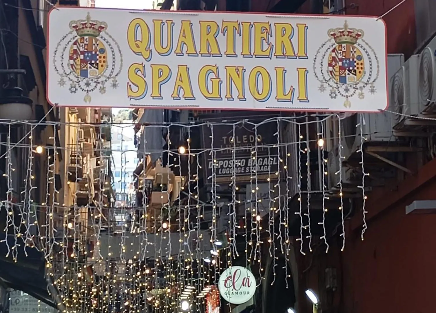Appartamento Free Parking - La Fenice House Napoli
